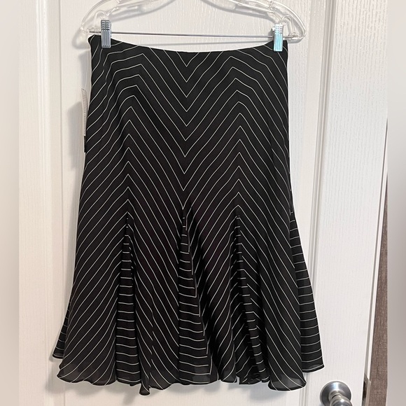 Anne Klein Dresses & Skirts - NWT AK Anne Klein Pin Striped skirt Sz 6